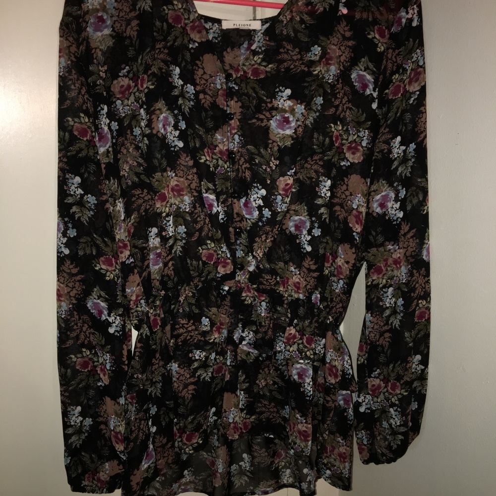 Dressy top new never worn